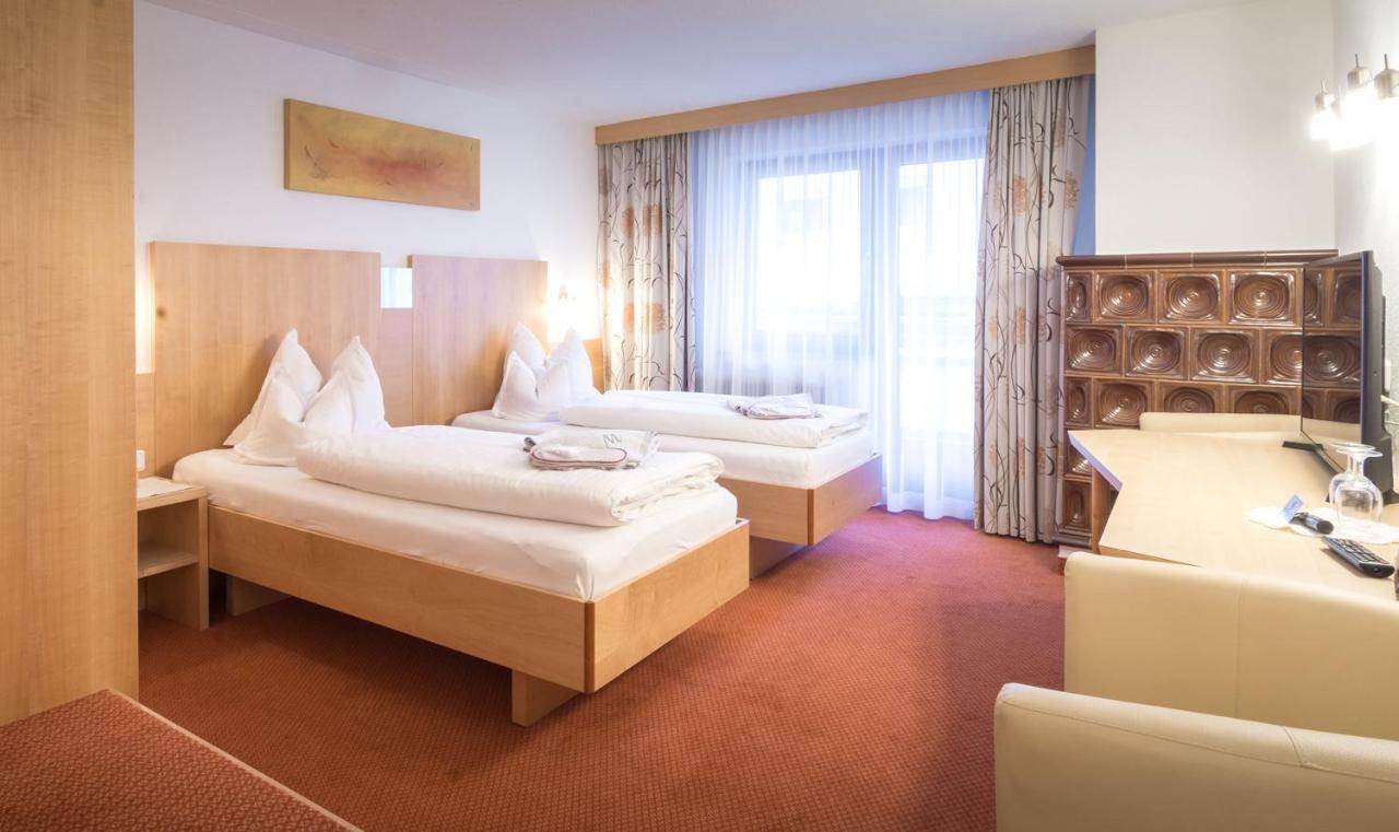 Hotel Grieserin サンクト・アントン・アム・アールベルク エクステリア 写真